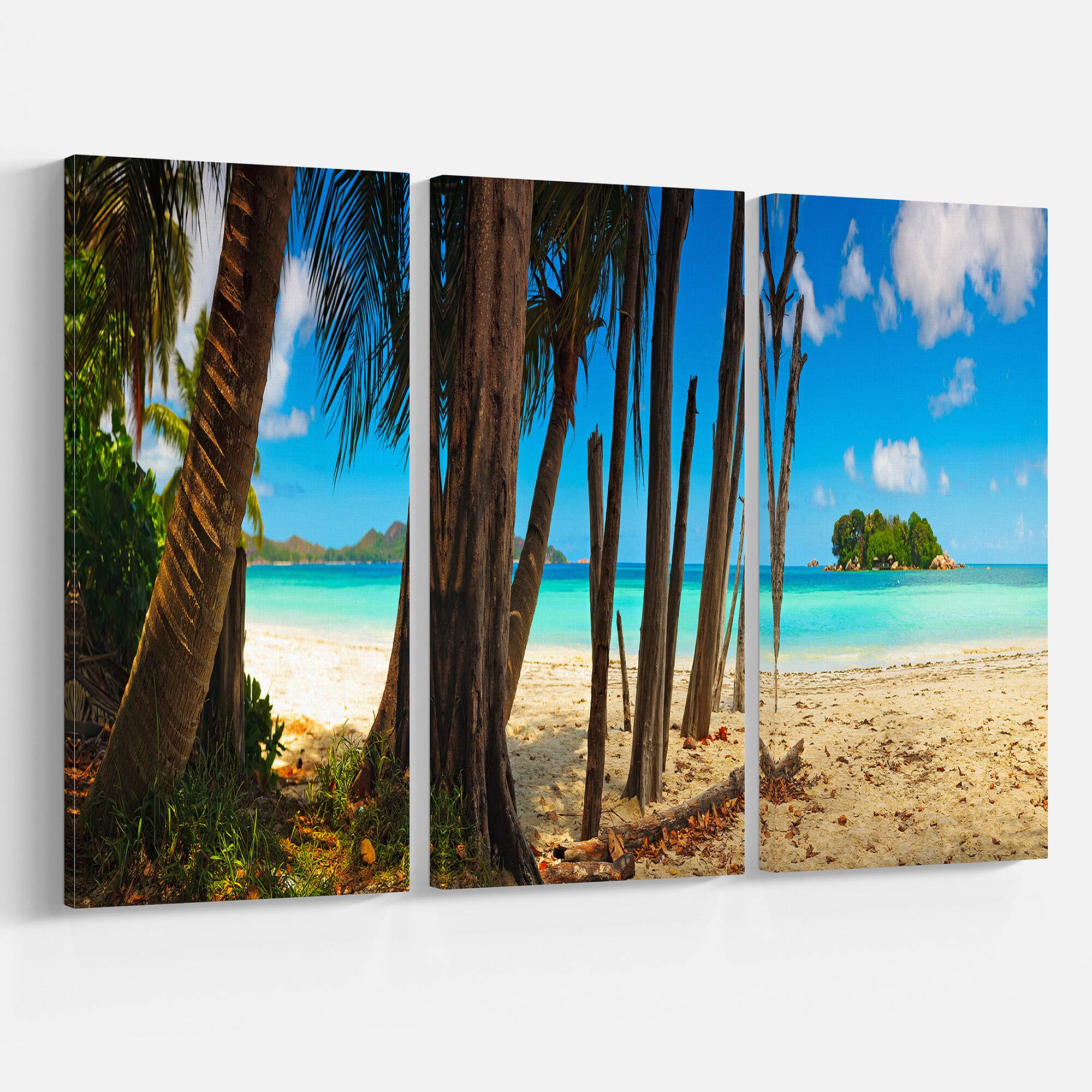 Designart - Praslin Island Tropical Beach Panorama